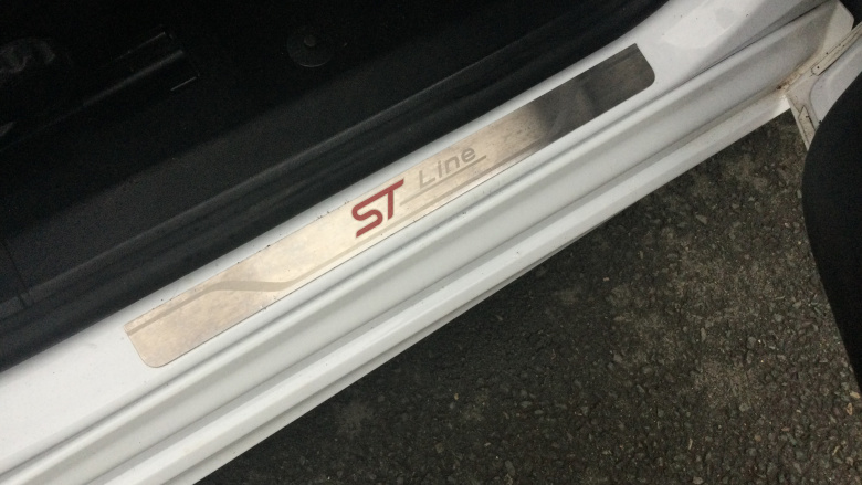 Ford Focus 1.0 EcoBoost Hybrid mHEV 155 ST-Line Edition 5dr Petrol Hatchback